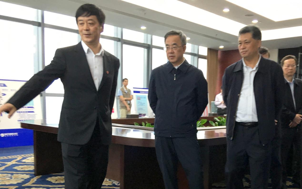 中央政治局委员、广东省委书记调研海王(图1)